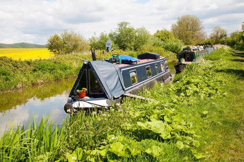 Kennet and Avon canal stretch between All Cannings and Alton Barnes, Vale of Pewsey, Wiltshire,