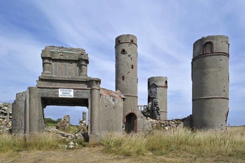 Ruins of the Manoir de Coecilian of the French poet Saint-Pol-Roux, Paul-Pierre Roux in