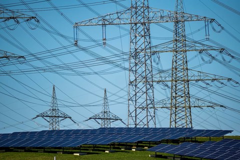 Part of a new line route, 380 KV extra-high-voltage line between Osterath and Gohr, 6-hectare solar