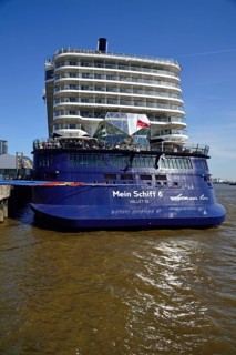 Europe, Germany, Hamburg, Elbe, Cruise Centre Altona, passenger ship, Mein Schiff 6, deck
