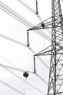 Maintenance work being done on high voltage electricity cables from Sizewell nuclear power station