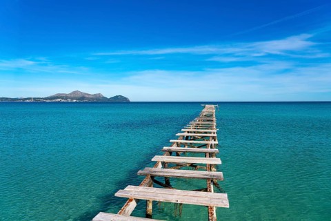 Bay of Alcudia, Platja de Muro, Muro beach, wooden walkway, Majorca, Balearic Islands, Spain,