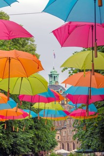 Flying umbrellas in front of Bückeburg Castle Landpartie Bückeburg Germany