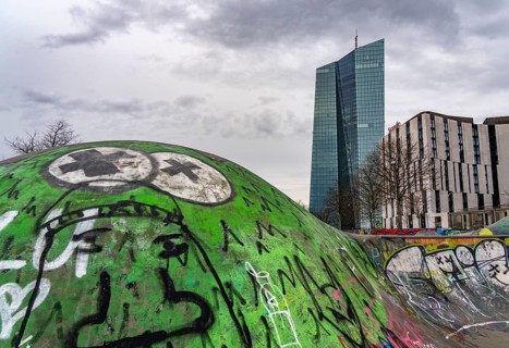Building of the European Central Bank, ECB, skate park in the rain, at the Osthafen, at the Main in