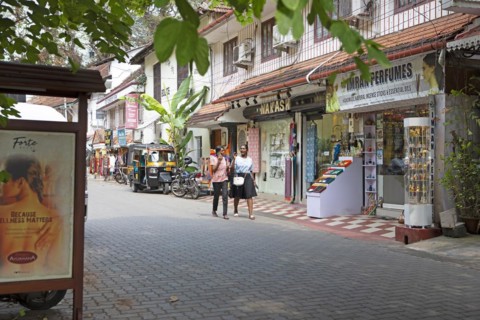 Traditional shopping street Princess Street, Kochi, Kerala, India, Asia