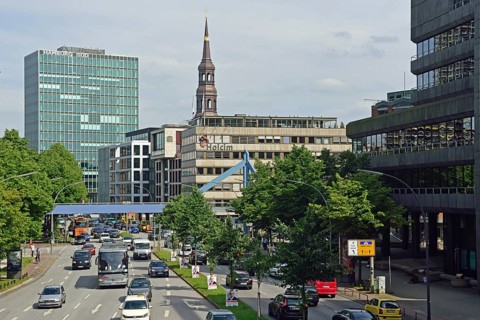 Europe, Germany, Hamburg, Altstadt, Willy-Brandt-Str., View to the shipping company Hamburg Süd and