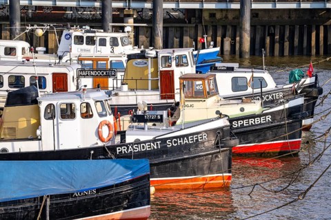 The Övelgönne district of Othmarschen, on the Elbe, museum harbour, historic ships and boats,