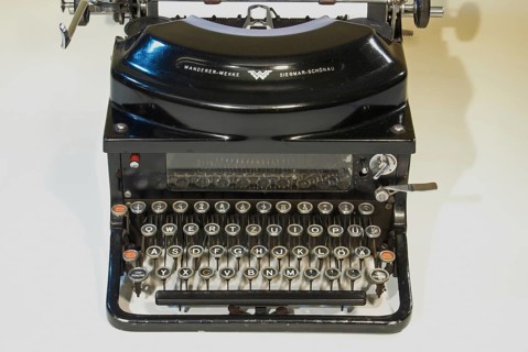 Old mechanical typewriter, Continental brand, hiker-Werke in Siegmar-Schönau, with silencer, 1930s