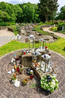 Memoriam Garden, graves in themed gardens, harbour of peace, at the Park Cemetery in Essen, the