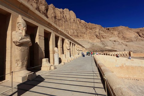 Part of the temple complex, statues of Hatshepsut at the mortuary temple of Hatshepsut, Hatshepsut