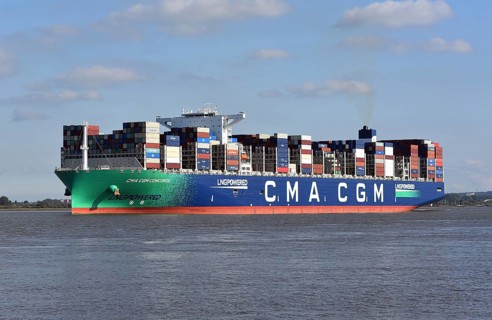 Europe, Germany, Hanseatic City of Hamburg, Port, Elbe, CMA CGM Concorde departing Hamburg for the