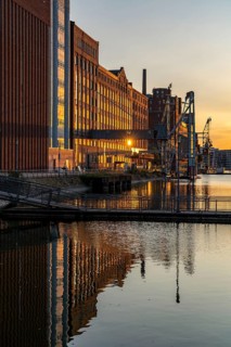 The inner harbour, in Duisburg, building Küppersmühle, and Werhahn-Mühle on the right, North