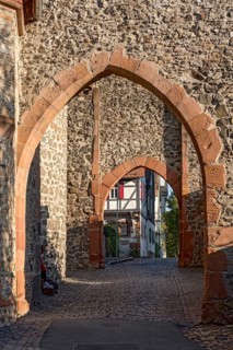 Double castle gate, north gate at the Adolfsturm, medieval Friedberg castle, old town centre,