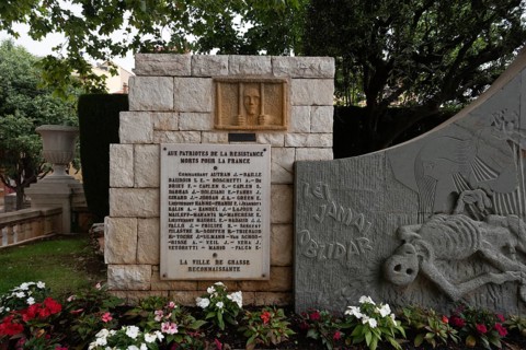 Memorial to the fallen and deported resistance fighters of the Resistance, Grasse, Département