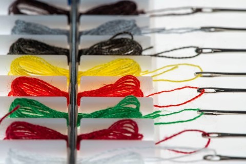 Sewing kit, sewing thread and sewing needles, already threaded, various colours, ready to sew,