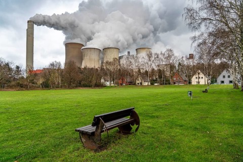Lignite-fired power station, RWE Power AG Niederaußem power station, Auenheim district, directly at