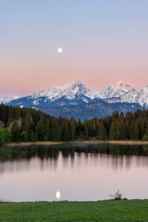 Hegratsrieder See near Füssen, Allgäu Alps, snow, moon, dawn, Allgäu, Bavaria, Germany, Europe
