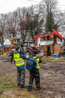 2nd day of the clearing of the hamlet of Lützerath, by the police, of tree houses and huts,