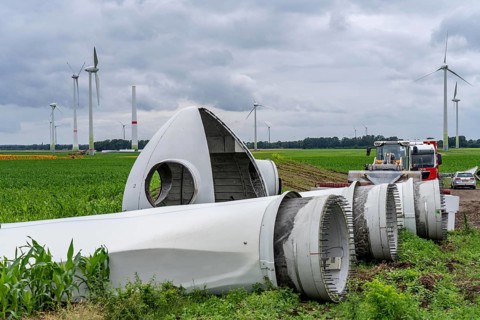 Repowering, dismantled Enercon E-58 wind turbine in a wind farm near Issum, 9 older wind turbines