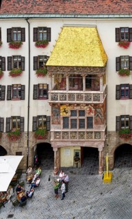 Golden Roof, late Gothic oriel at the New Court, Innsbruck Old Town, Innsbruck, Tyrol, Austria,
