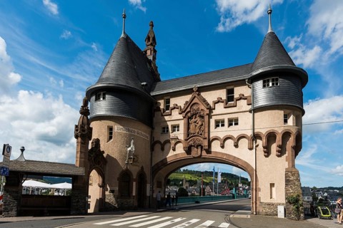 Bridge gate, Traben-Trarbach, Moselle, Rhineland-Palatinate, Germany, Europe