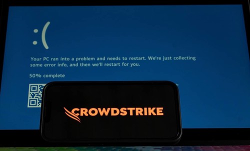 Illustration of a critical error in CrowdStrike software update caused a blue screen of death on