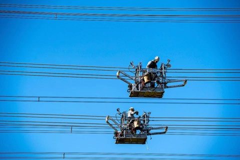 Construction of a new line route, 380 KV extra-high-voltage line between Osterath and Gohr, near