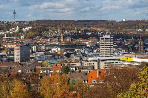View over Wuppertal, to the north, city centre district Elberfeld, view over Nordstadt to