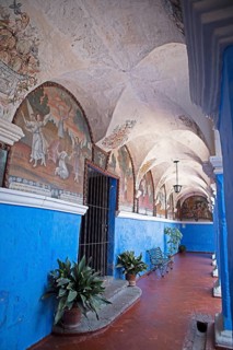Cloister in the Convento Santa Catalina nunnery, Arequipa, Province of Arequipa, Peru, South