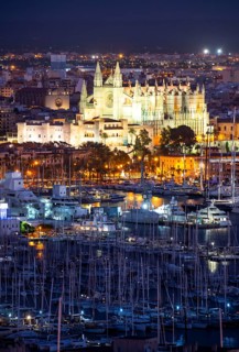 Panorama of Palma de Majorca, Bay of Palma, with the marina and the Cathedral of St Mary, Balearic
