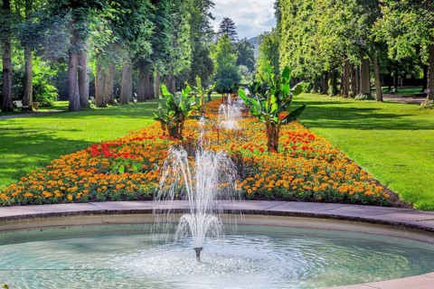 Fountain avenue in the spa gardens, spa town Bad Pyrmont, Lower Saxony state spa, Emmer, Emmertal,