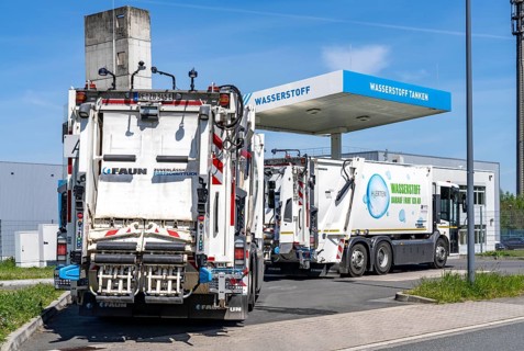 Hydrogen filling station, waste disposal vehicles, rubbish trucks, of the municipal waste disposal