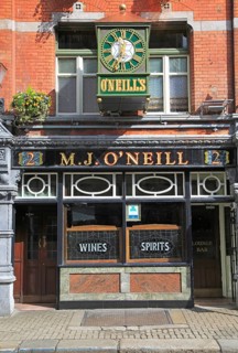 O'Neill's traditional pub, city of Dublin, Ireland, Irish Republic, Europe