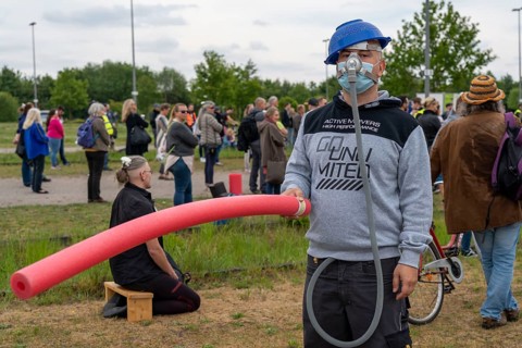 Demonstration against the restrictions in the Corona crisis, anti-vaccination, protest against