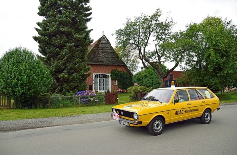 Europe, Germany, Lower Saxony, Lower Elbe Classics, classic car tour, VW Passat estate, ADAC road