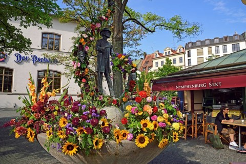 Europe, Germany, Bavaria, State Capital Munich, City, Viktualienmarkt, Monument and fountain,