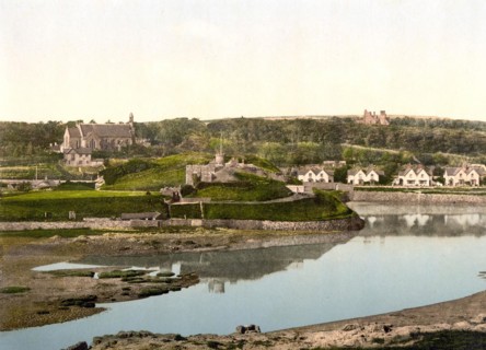Castle and church of Bude, village on the north coast of the county of Cornwall near the border