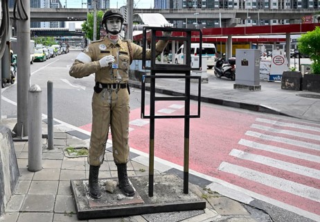 Traffic policeman dummy, Bangkok, Thailand, Asia