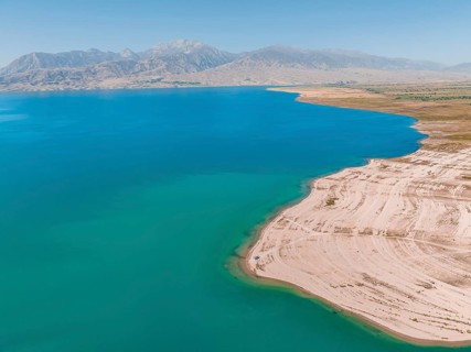 Aerial view, erosion landscape on the Naryn River, Toktogul Reservoir, Kyrgyzstan, Asia