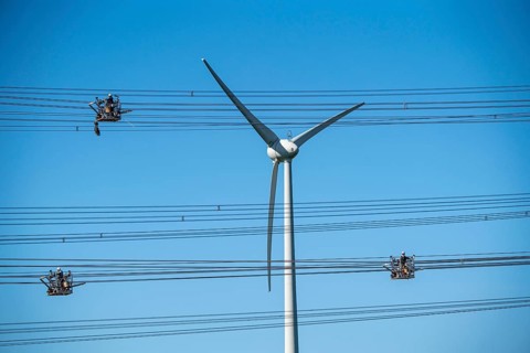 Construction of a new line route, 380 KV extra-high voltage line between Osterath and Gohr, near