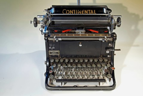 Old mechanical typewriter, Continental brand, hiker-Werke in Siegmar-Schönau, with silencer, 1930s