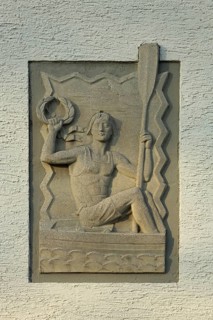 Relief rower with paddle and wreath in boat, rowing, arm, up, hold, sculpture, figure, sport,