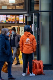 First day of the Christmas lockdown in the Corona crisis, shopping alleyway Schildergasse, in the