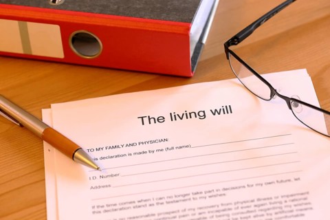 Symbolic image: Healthcare proxy, living will (English)