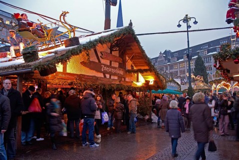 Europe, Germany, Hamburg, Christmas market at the Rathausmarkt, Friesenschänke, Hamburg, Hamburg,