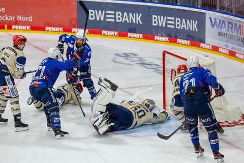 20.09.2024, DEL, German Ice Hockey League season 2024/25, Matchday 1: Adler Mannheim against