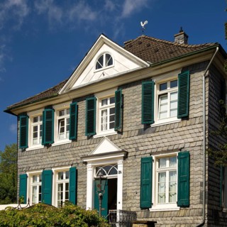 House in the Bergisch-Classicist style, named Bährens House after the pastor of the same name,