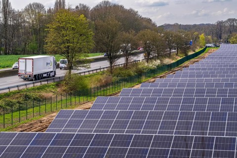 Solar park near Neukirchen-Vluyn, along the A40 motorway, over 10, 000 solar modules spread over 4