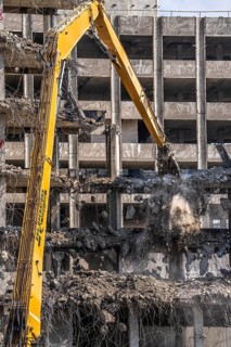 Construction site on Haroldstraße, demolition of a former office building, after complete gutting