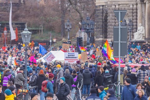 160 organisations and initiatives demonstrated against the right in Dresden on Saturday. Around 10,